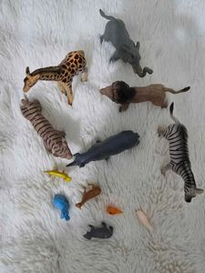 12 pcs of Safari Animal Toy Figurines