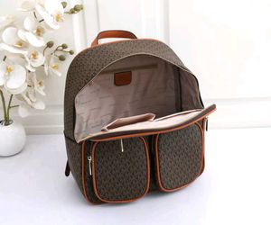 MICHAEL KORS BOLO LARGE JET SET BACKPACK*