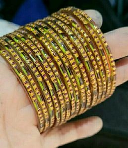 pack 2 Glass Bangles