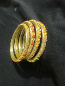 Sparkling Bangles - Set of Four