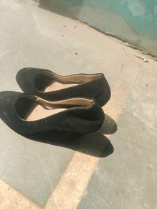 Stylish Black Suede Heels