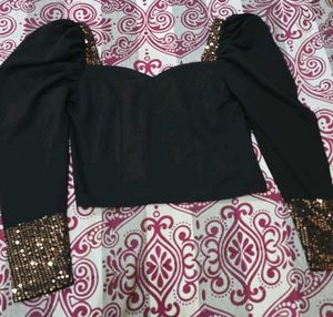 Sparkling Black Puff Sleeve Top