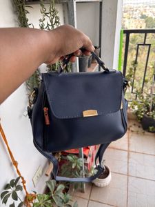 Lino Perros Sling Bag