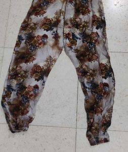 Printed joggers