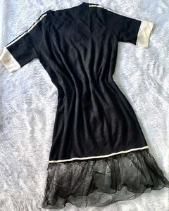 Chic Black &amp; White Dress with Tulle Skirt