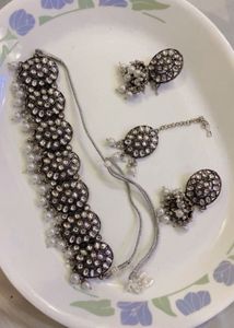 New Stunning Choker, Maang Tikka &amp; Earring