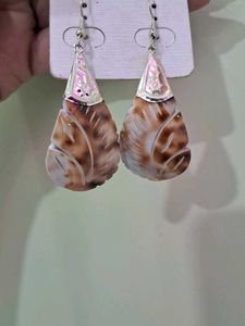 shell Dangle Earrings