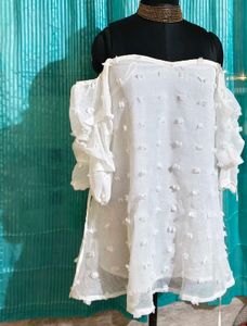 BOGO🎁Buy One Get 1 Free🎁White Off-Shoulder Top