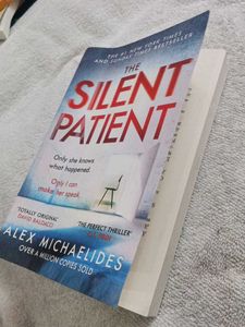The Silent Patient by Alex Michaelides