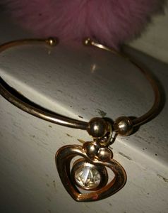 Chic Faux Heart Charm Bangle
