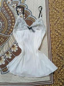 elegant white lace trim loose camisole top