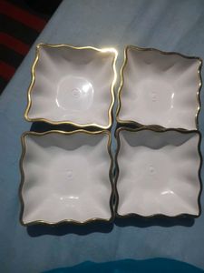 Elegant White &amp; Gold Square Bowls Set