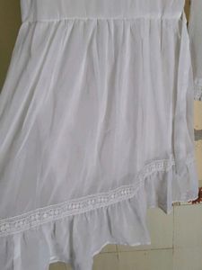Elegant White Lace Trim Kurta