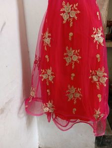 Golden Floral Embroidered 👗 Dress
