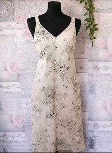 Lightweight Floral Print V-Neck Dress