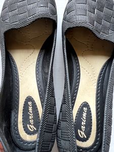Womens Black Design Heel Ballets