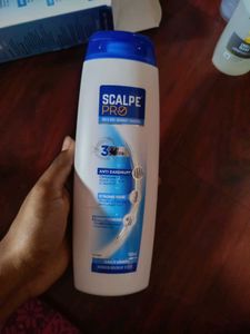 Scalpe Pro Daily Anti Dandruff Shampoo