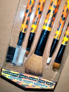 Makeup Brushes