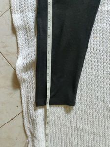 Comfortable Cropped Leggings