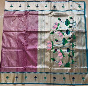 Lotus muniya border paithani Saree