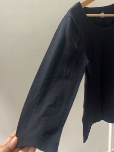 Classic Black 3/4 Sleeve Top