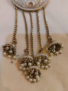 ( Kashmiri Jhumkey) Elegant White &amp; Gold Jhumka Ea