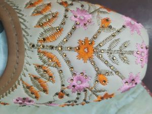 Embroidered Juttis