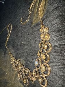 Chic Rhinestone Statement Necklace