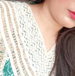 Green Floral Kurta Set with Lace Detailing