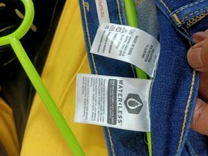 LEVI'S Classic Blue Denim SKINNY FIT Jeans