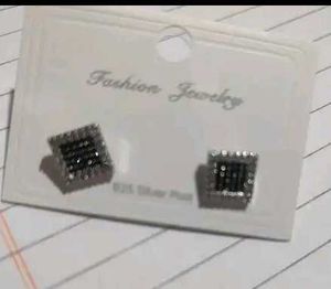 Sparkling Square Stud Earrings 925