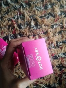 Dot &amp; Key Dragon Fruit Bounce Sunscreen SPF 50+