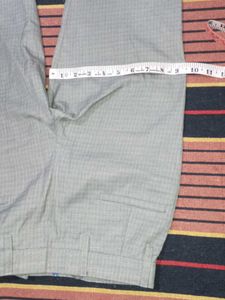 Stylish Grey Textured Trousers