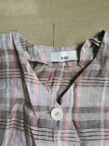 Chic Plaid Button-Up Tunic Top