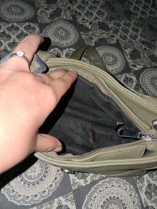 olive green Y2K aesthetic handbag 👜✨️
