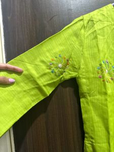 Green embroidery Kurti 🥰