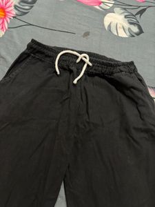 Comfortable Black Drawstring Pants / joggers