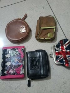 Assorted Women's Wallets( one piece 400)