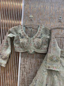 ✨️Beige Golden Peacock Crop Top Lehga✨️