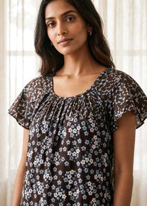 Chic Floral Print Top