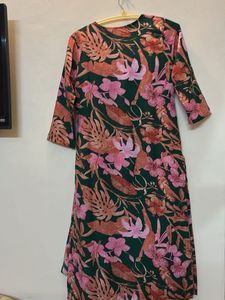 Beautiful Floral Print Kurta with pant