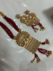 Elegant Gold &amp; Red Indian Jewelry Set