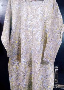 Off whiite Paisley Print Kurta