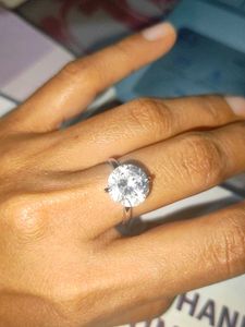 Sparkling Solitaire Ring