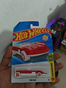 Hot Wheels Twin tags