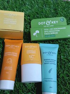 DOT & KEY mini skin care kit