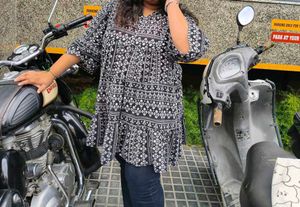 Chic Black & White Printed Kurta