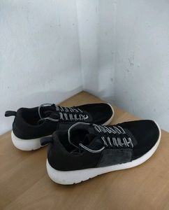 H&M Sneakers