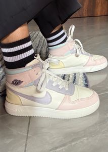 White Sneakers - Casual &amp; Comfortable