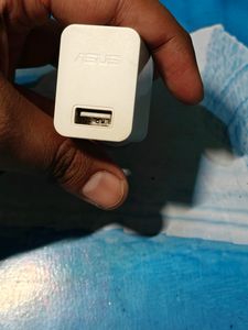 ASUS Fast Charger &amp; USB Compatible With All